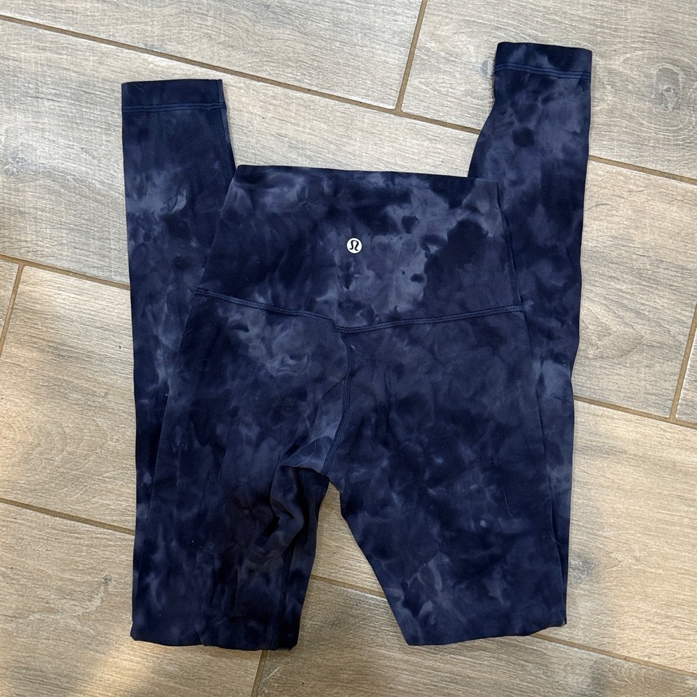 Lululemon - Picture 2 of 2